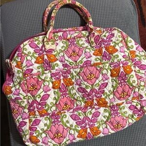 Retired Vera Bradley Lillie Belle Weekender with trolley Sleeve